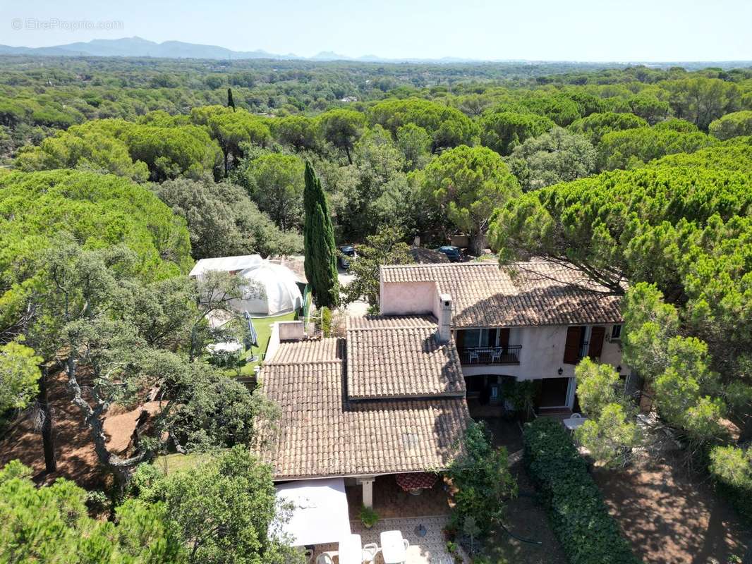 Maison à FREJUS