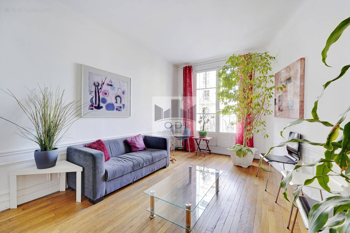 Appartement à PARIS-15E