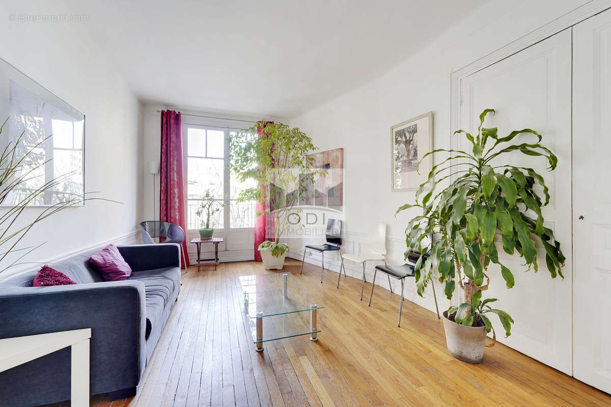 Appartement à PARIS-15E