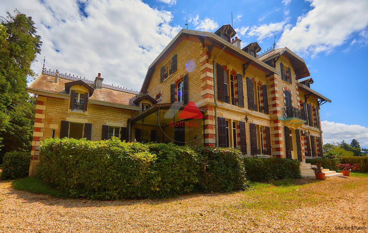 Maison à ASNANS-BEAUVOISIN