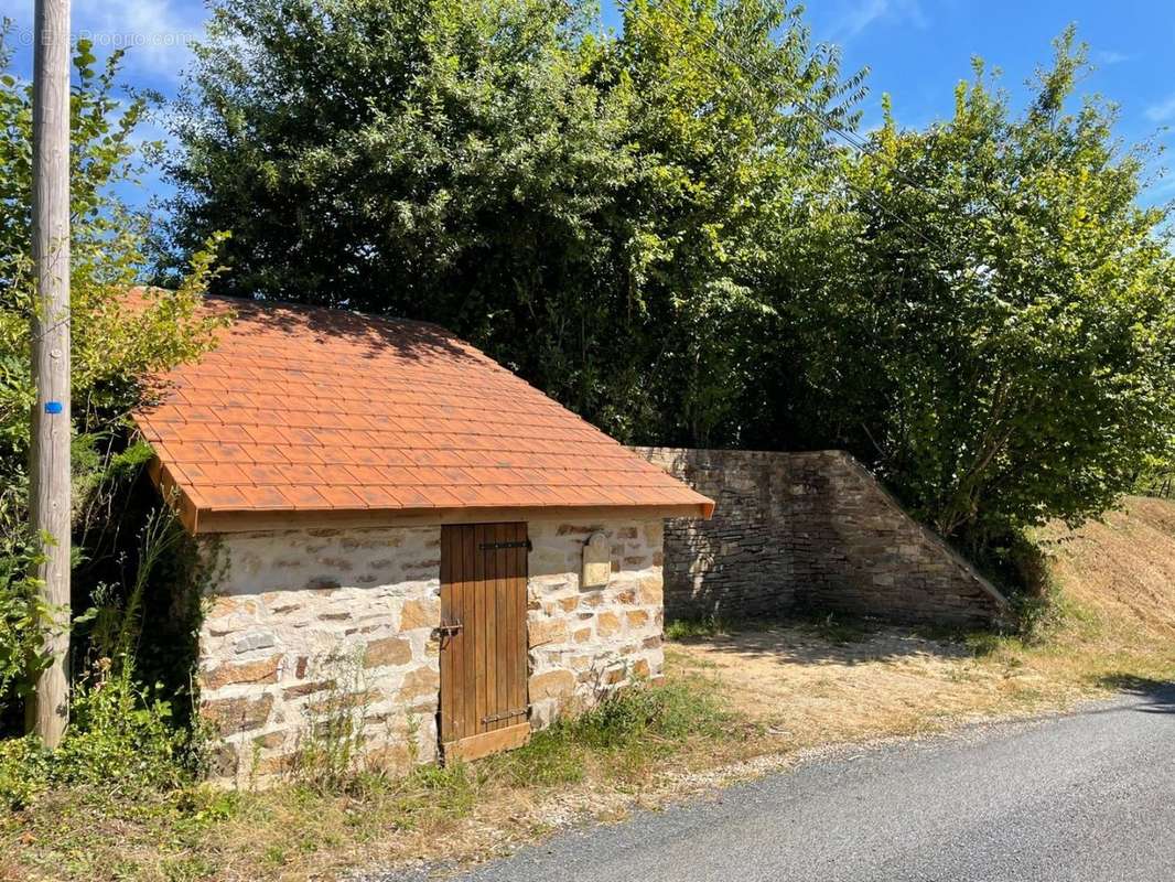 Maison à JUMILHAC-LE-GRAND