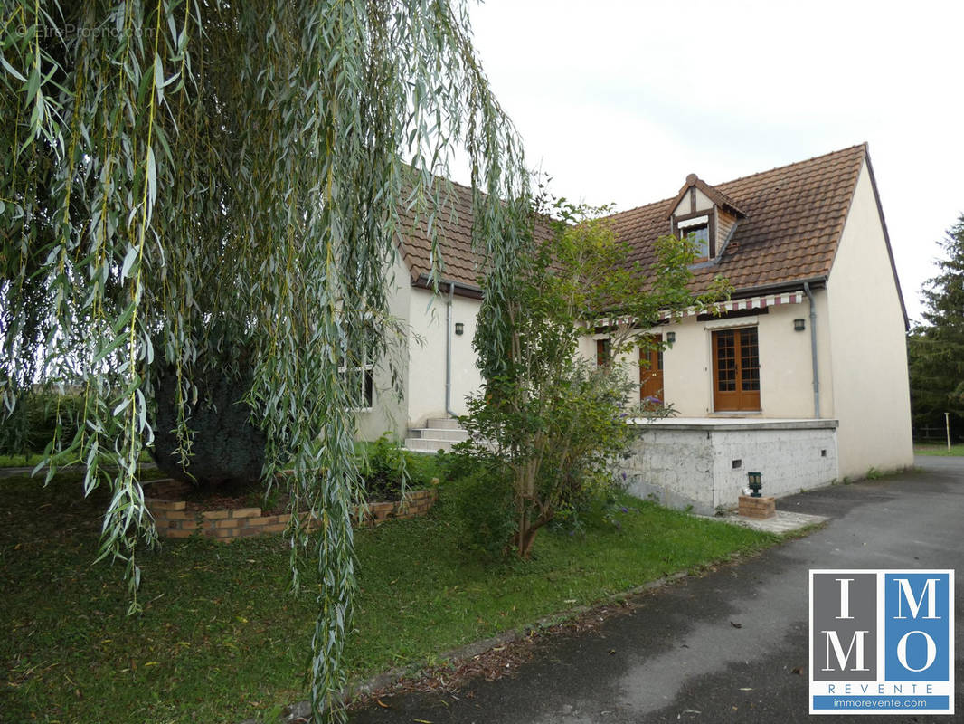 Maison à SAINTE-SOLANGE