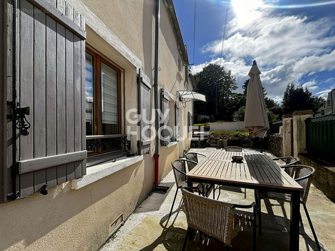 Maison à CHAUMES-EN-BRIE