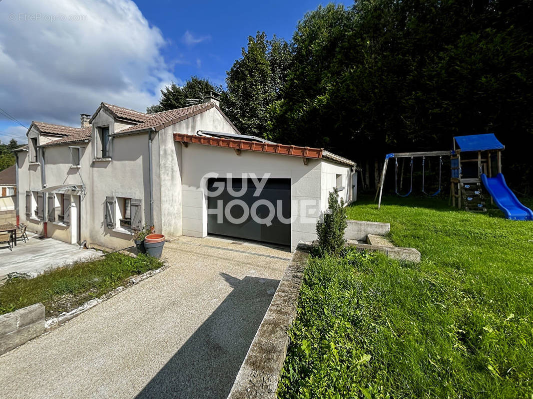 Maison à CHAUMES-EN-BRIE