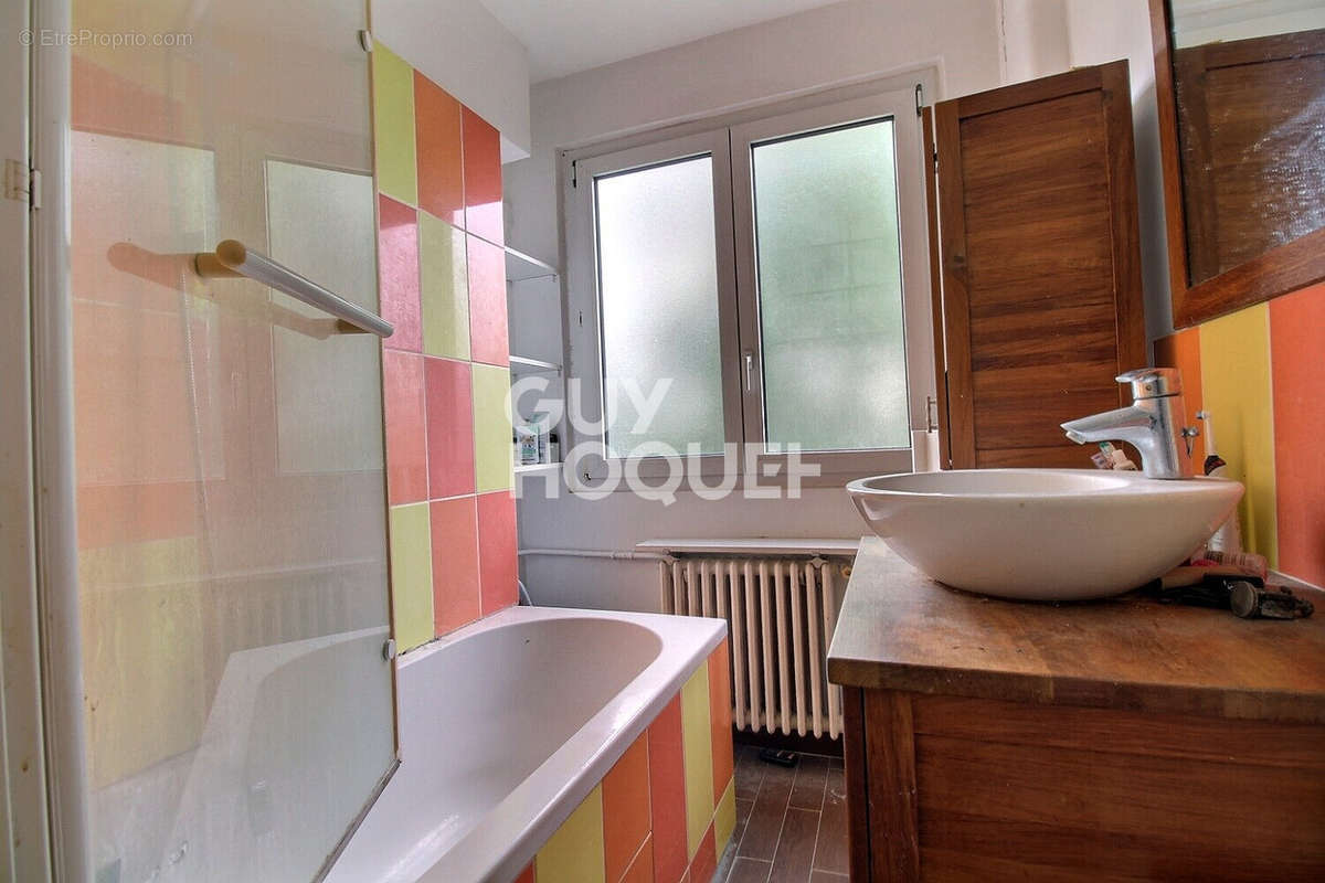 Appartement à BOURG-LA-REINE