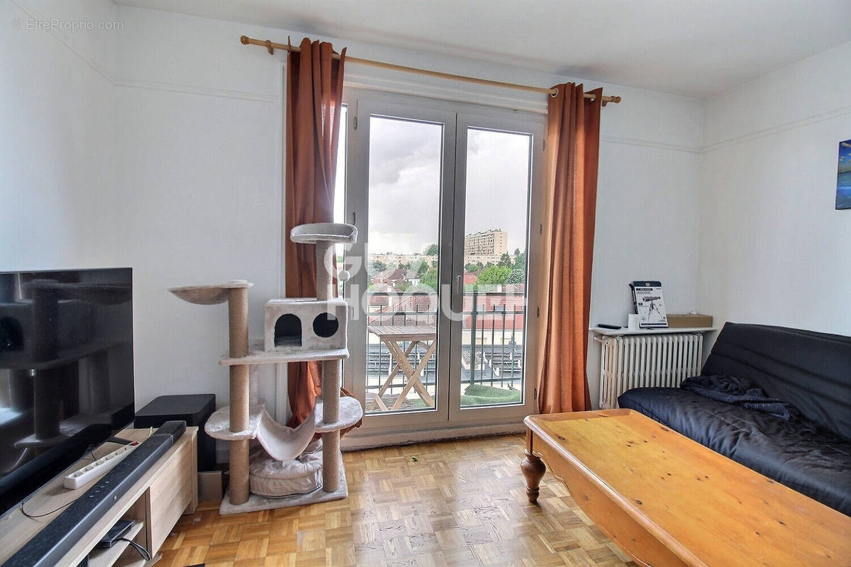 Appartement à BOURG-LA-REINE