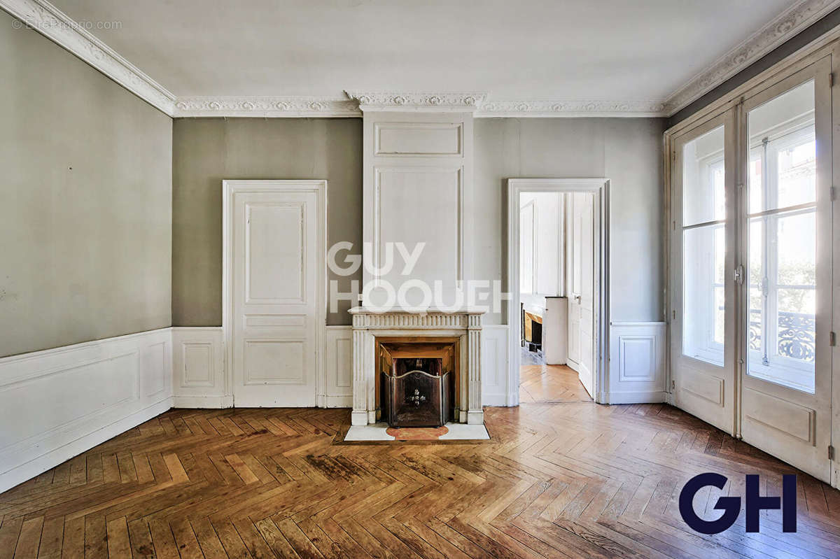 Appartement à LYON-6E