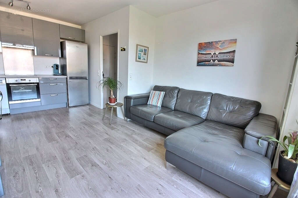 Appartement à NANTERRE