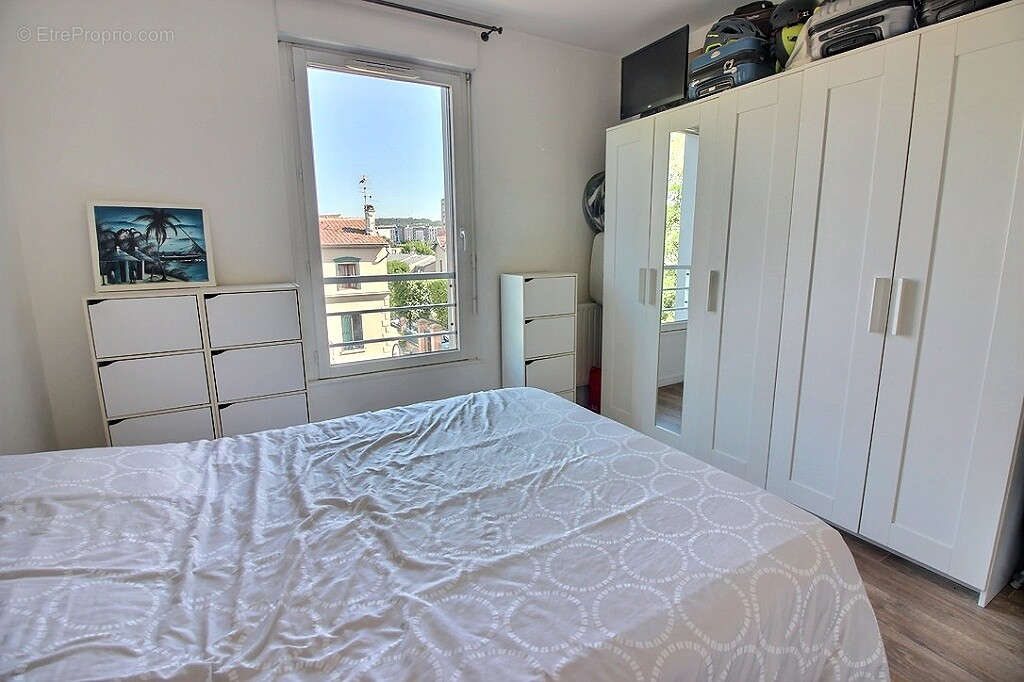 Appartement à NANTERRE