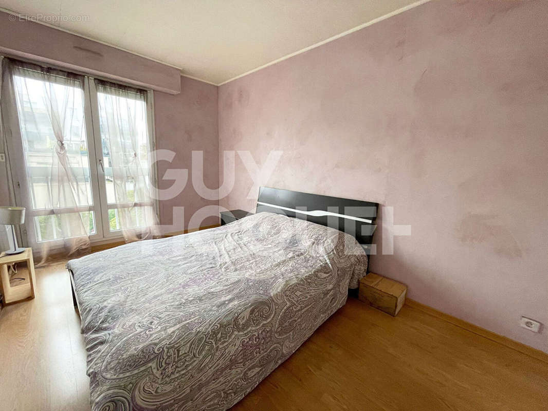 Appartement à NANTERRE