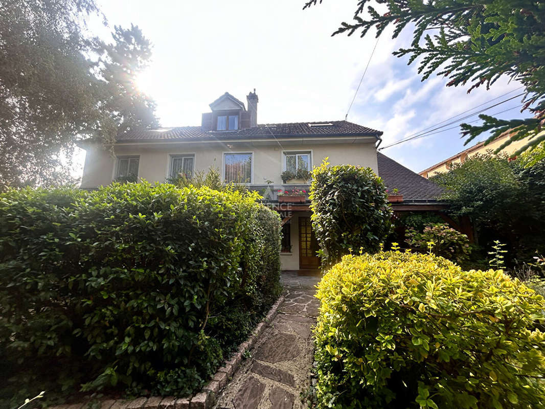 Maison à POISSY