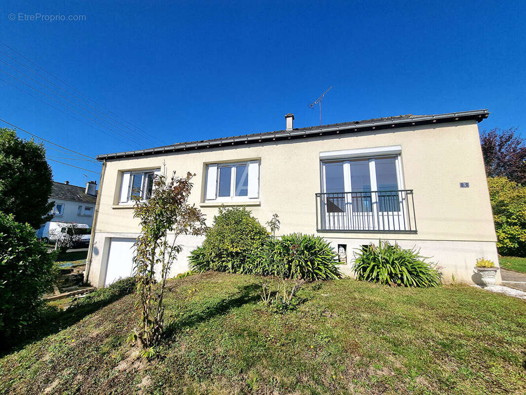 Maison à CHATEAUNEUF-SUR-SARTHE