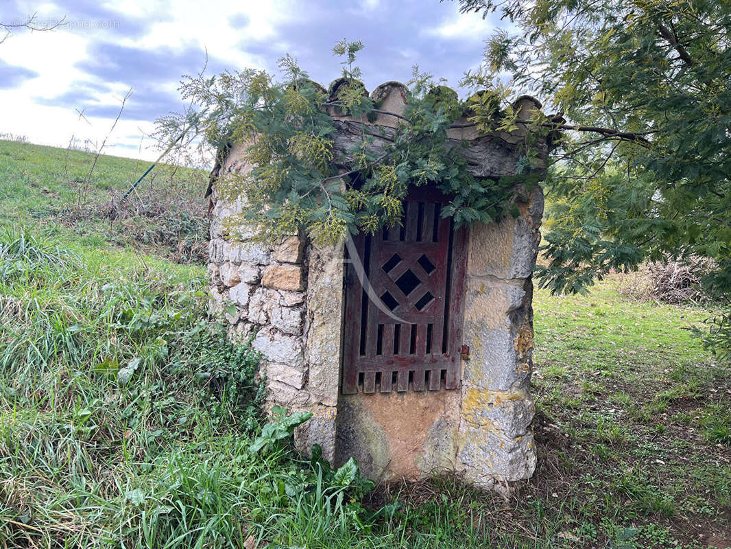 Maison à PUY-L&#039;EVEQUE