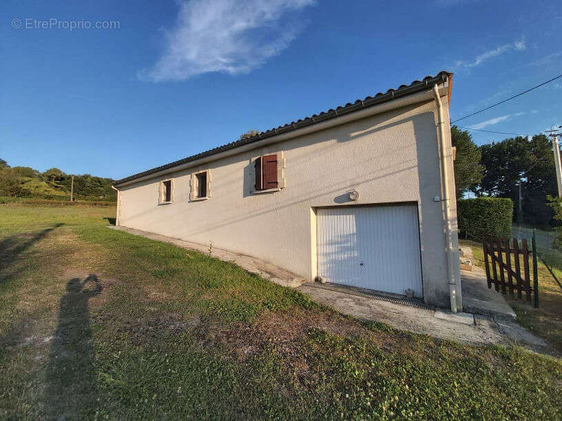 Maison à BOURG