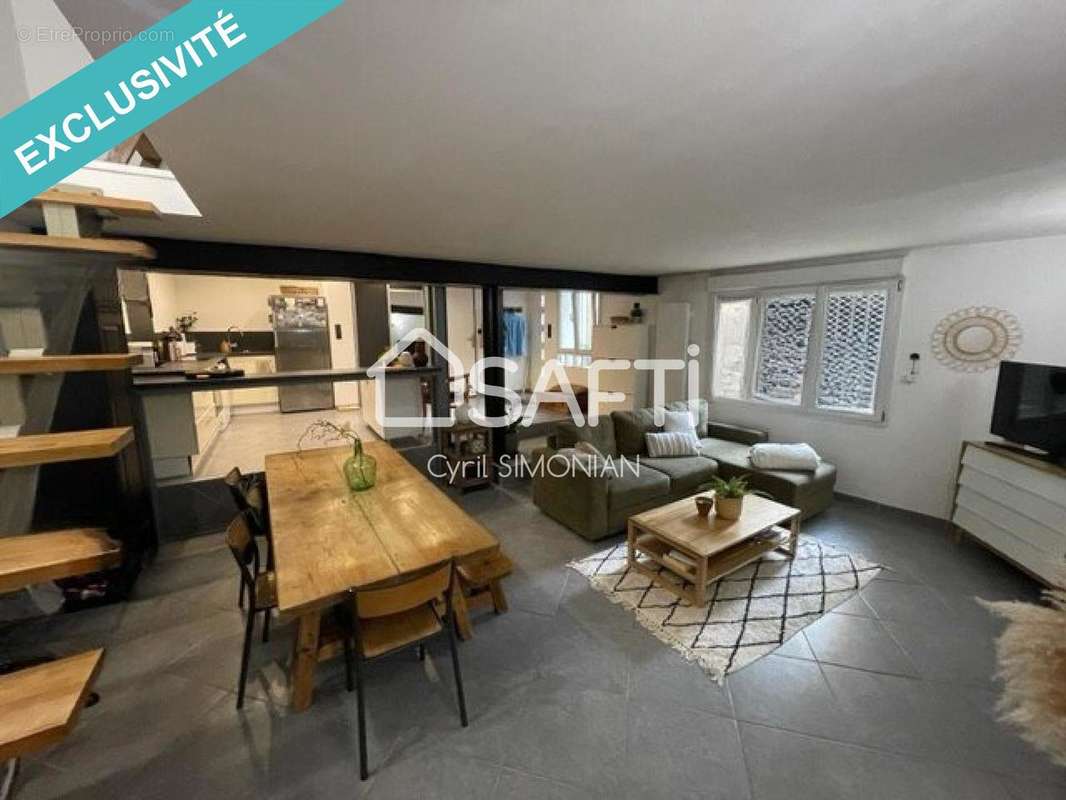 Photo 2 - Appartement à SAINT-MAXIMIN-LA-SAINTE-BAUME