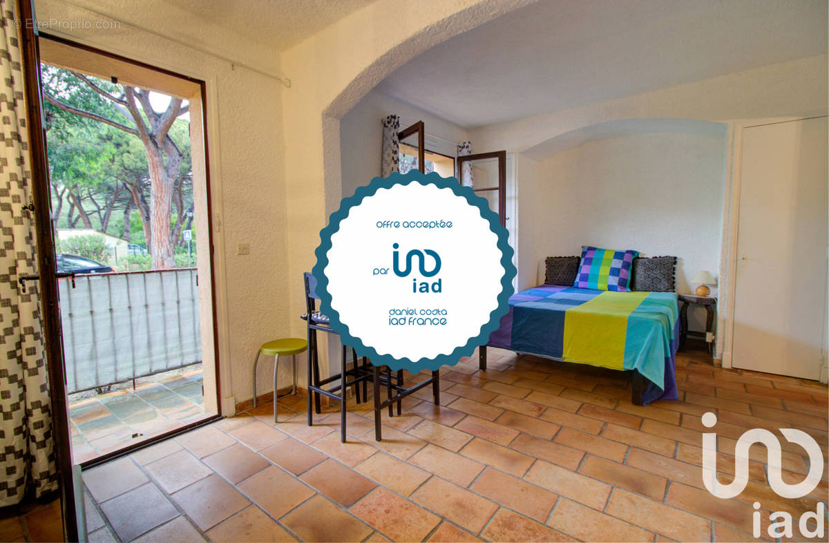 Photo 1 - Appartement à ROQUEBRUNE-SUR-ARGENS