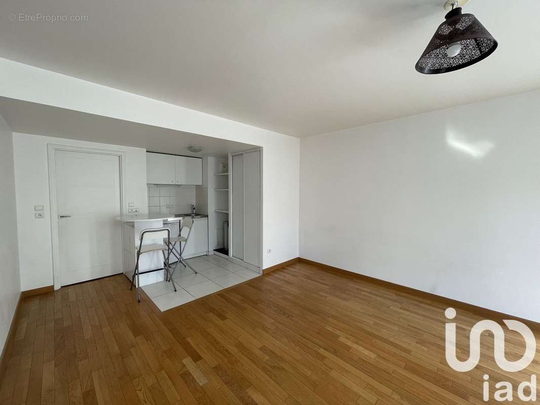 Photo 3 - Appartement à ISSY-LES-MOULINEAUX