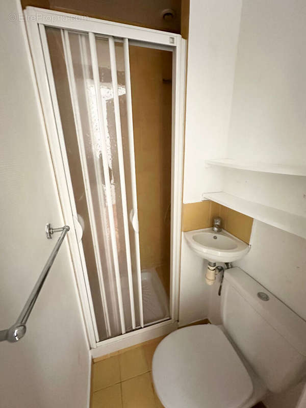 Appartement à PARIS-20E