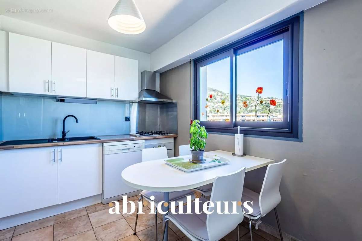 Appartement à MANDELIEU-LA-NAPOULE