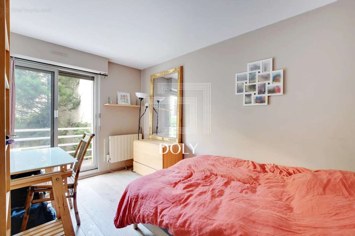 Appartement à PARIS-20E