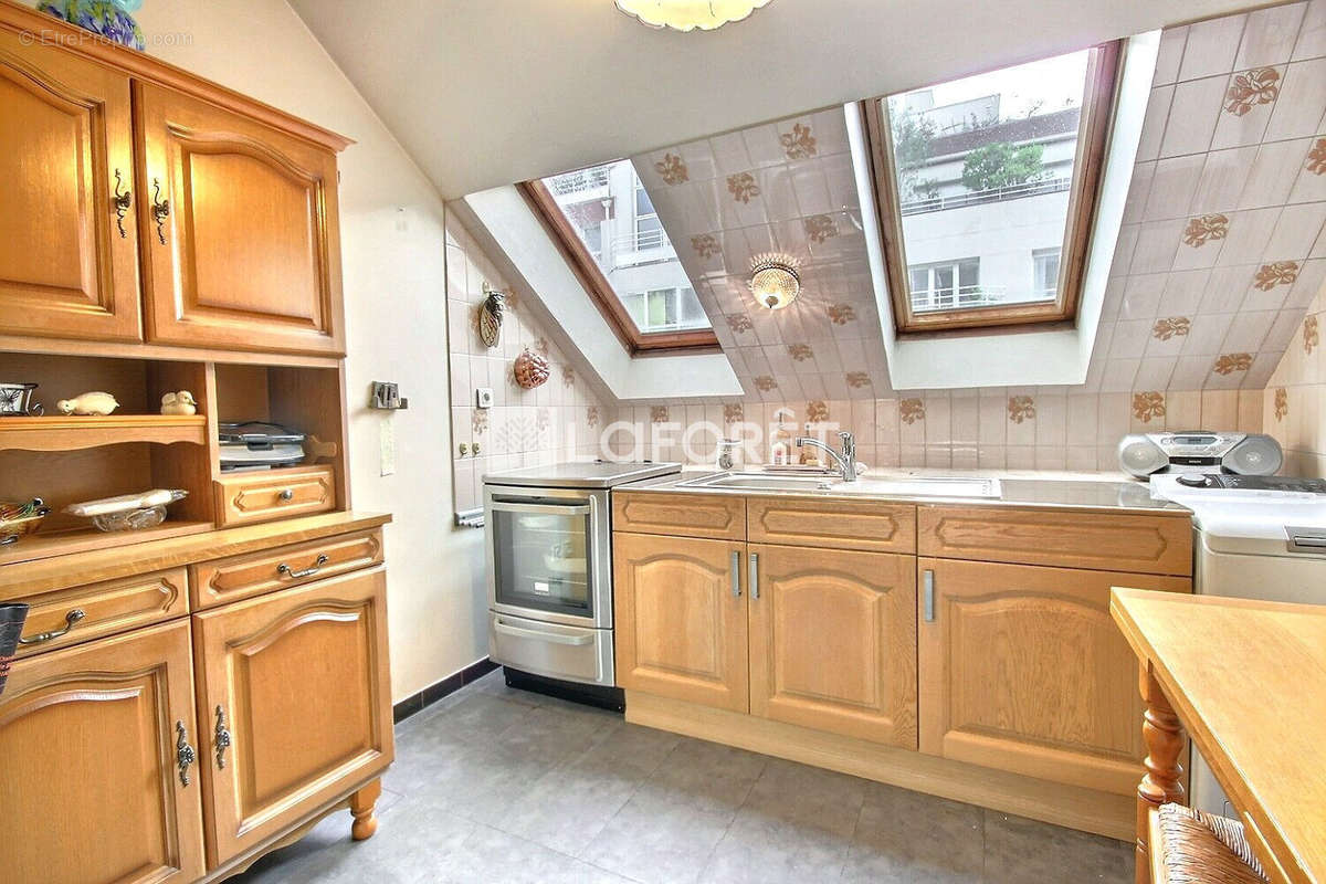 Appartement à SURESNES