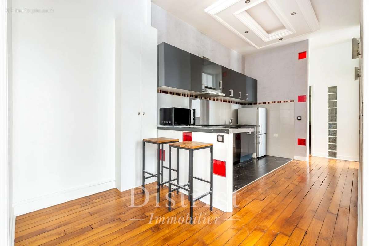 Appartement à PARIS-7E