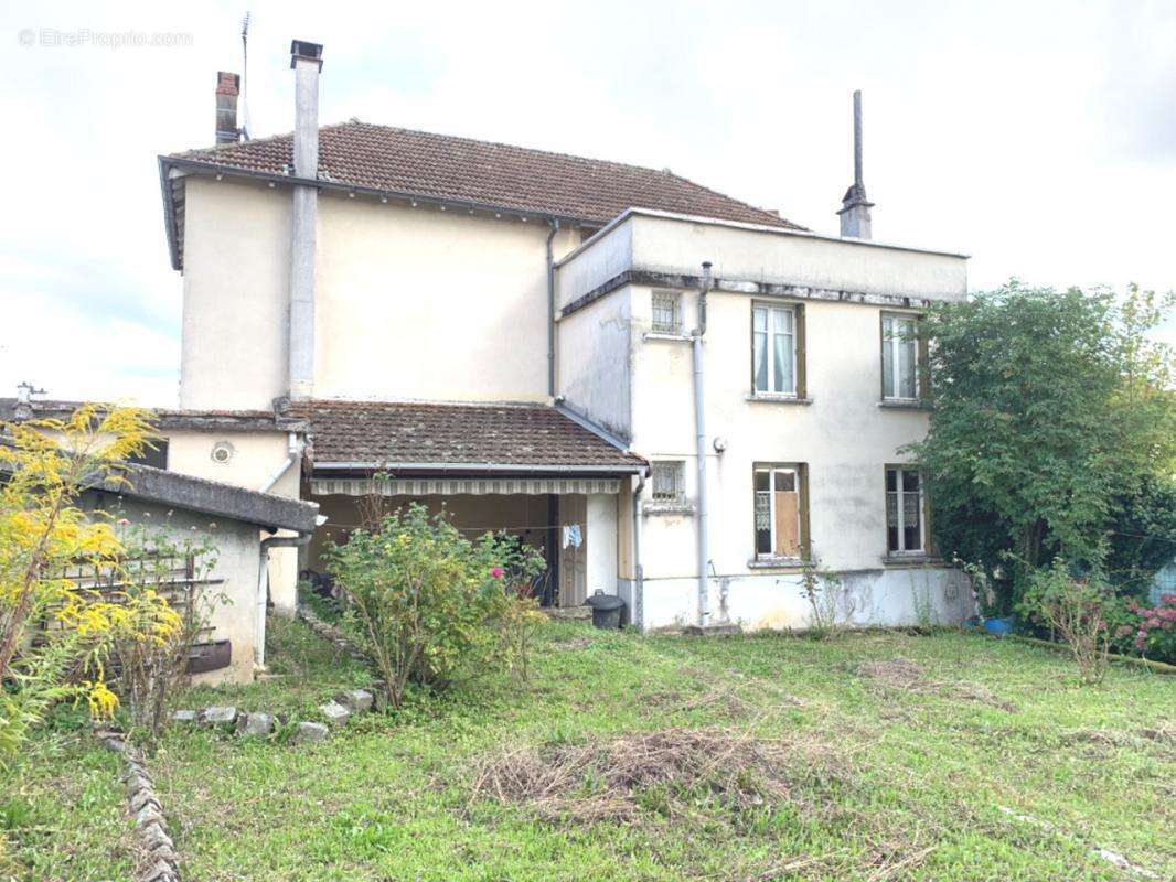 Maison à MONTAGNY