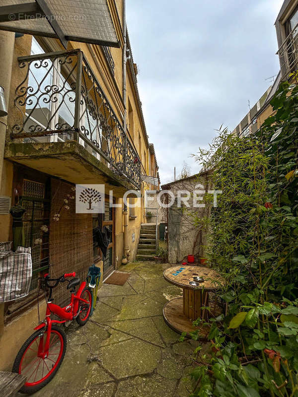 Appartement à PARIS-20E