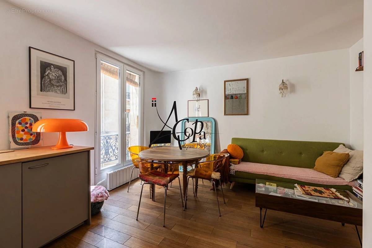 Appartement à PARIS-18E