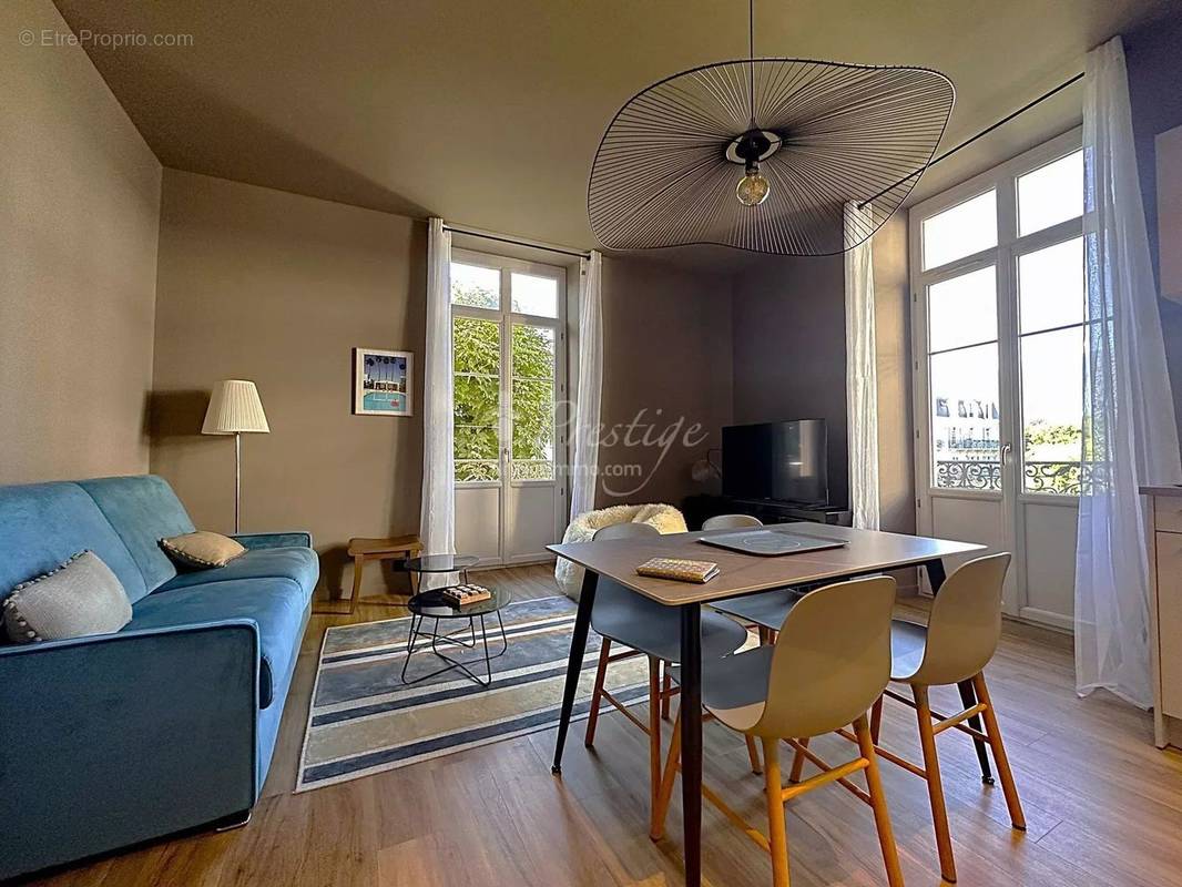 Appartement à AIX-LES-BAINS