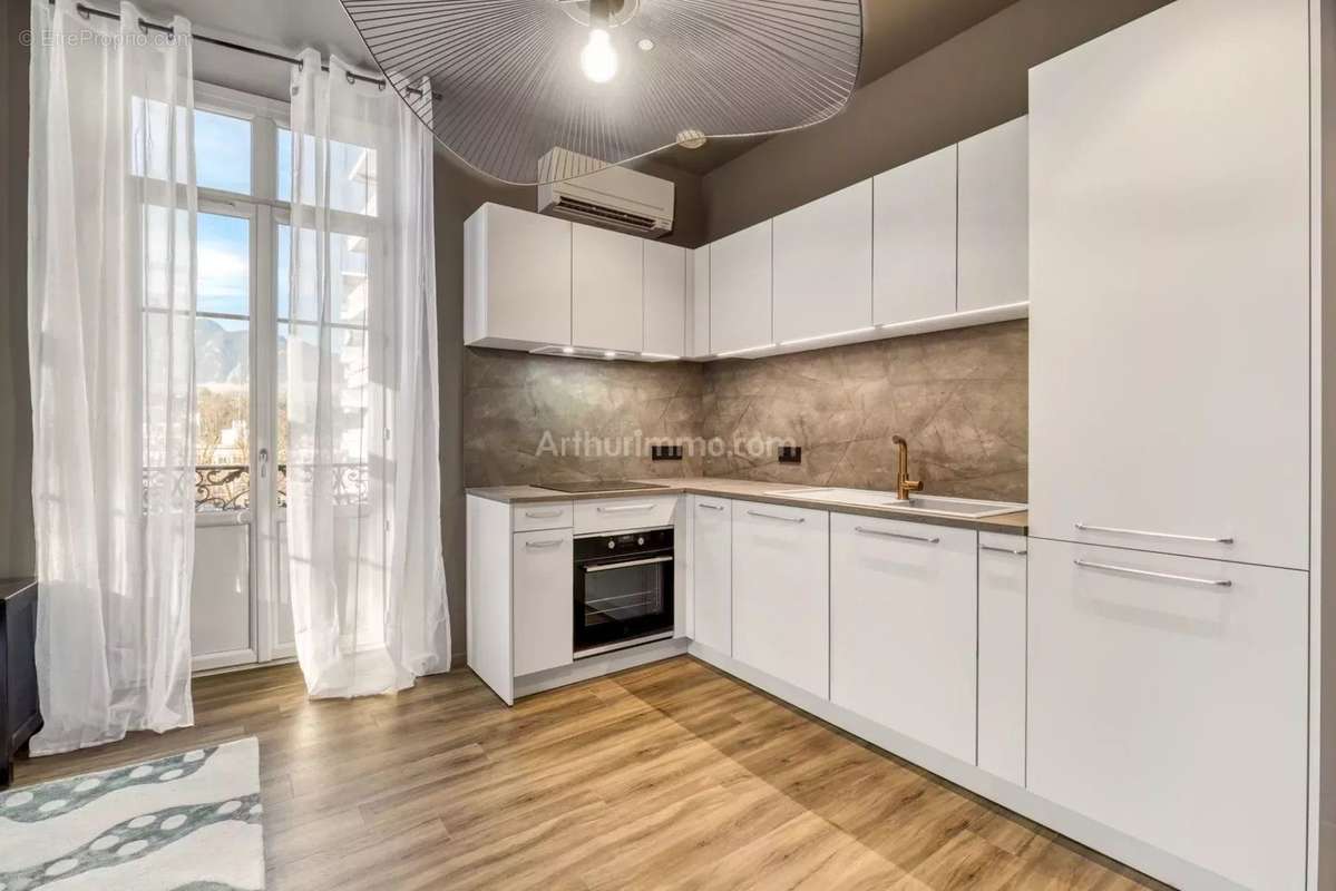 Appartement à AIX-LES-BAINS