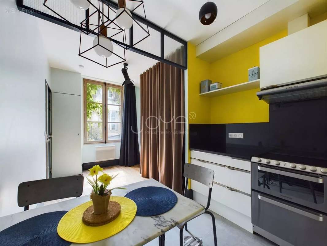 Appartement à VERSAILLES