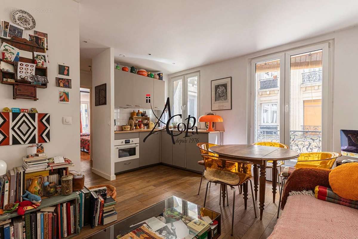 Appartement à PARIS-18E