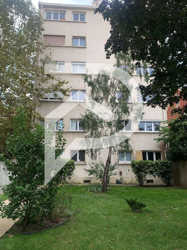 Appartement à COLOMBES