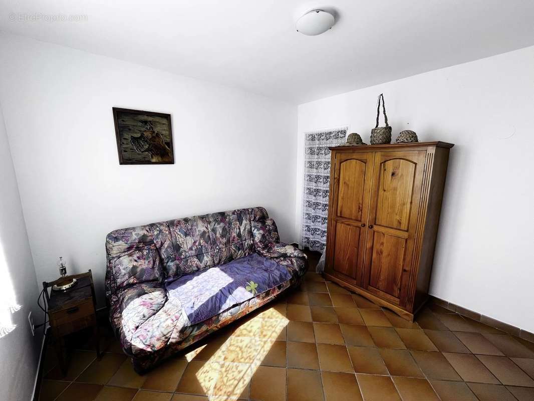 Appartement à MALIJAI