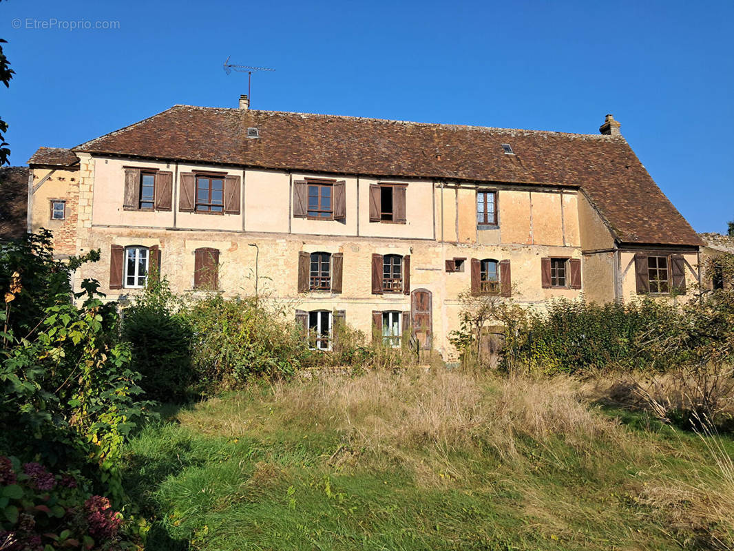 Maison à THIRON-GARDAIS