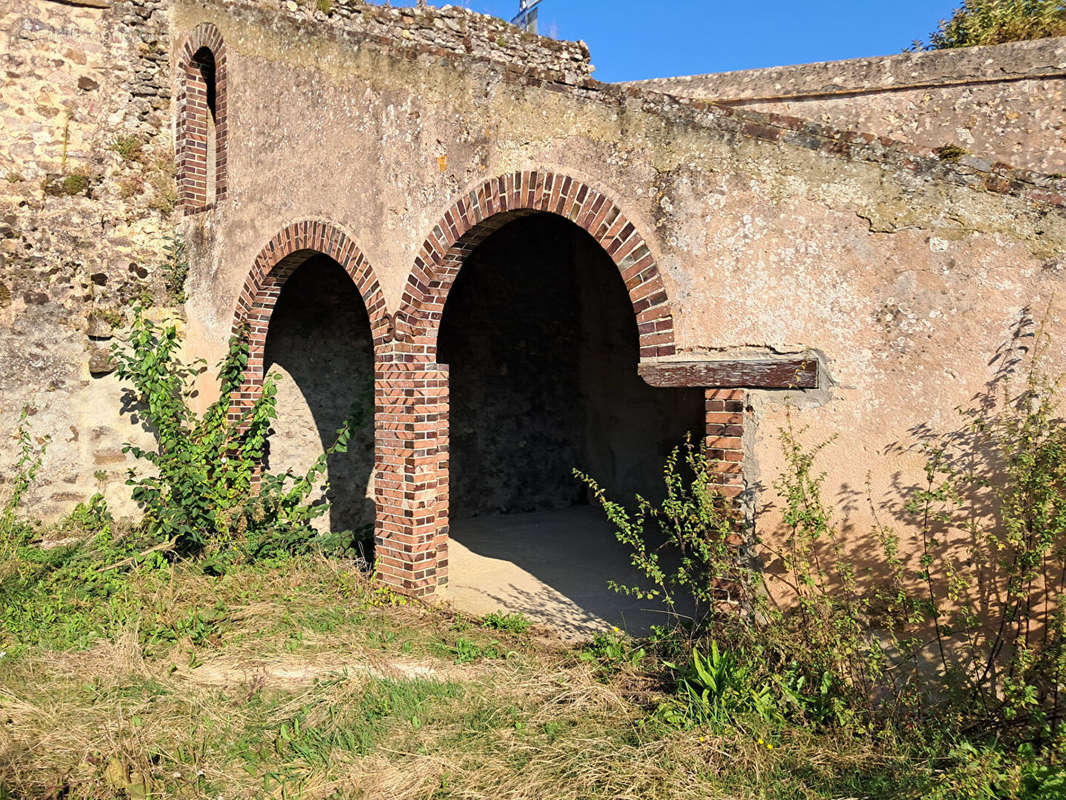 Maison à THIRON-GARDAIS