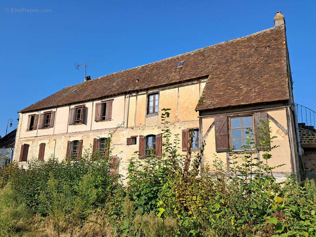 Maison à THIRON-GARDAIS