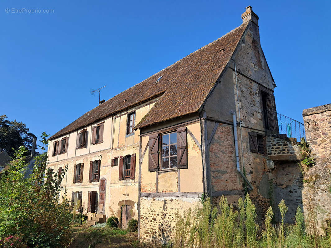 Maison à THIRON-GARDAIS