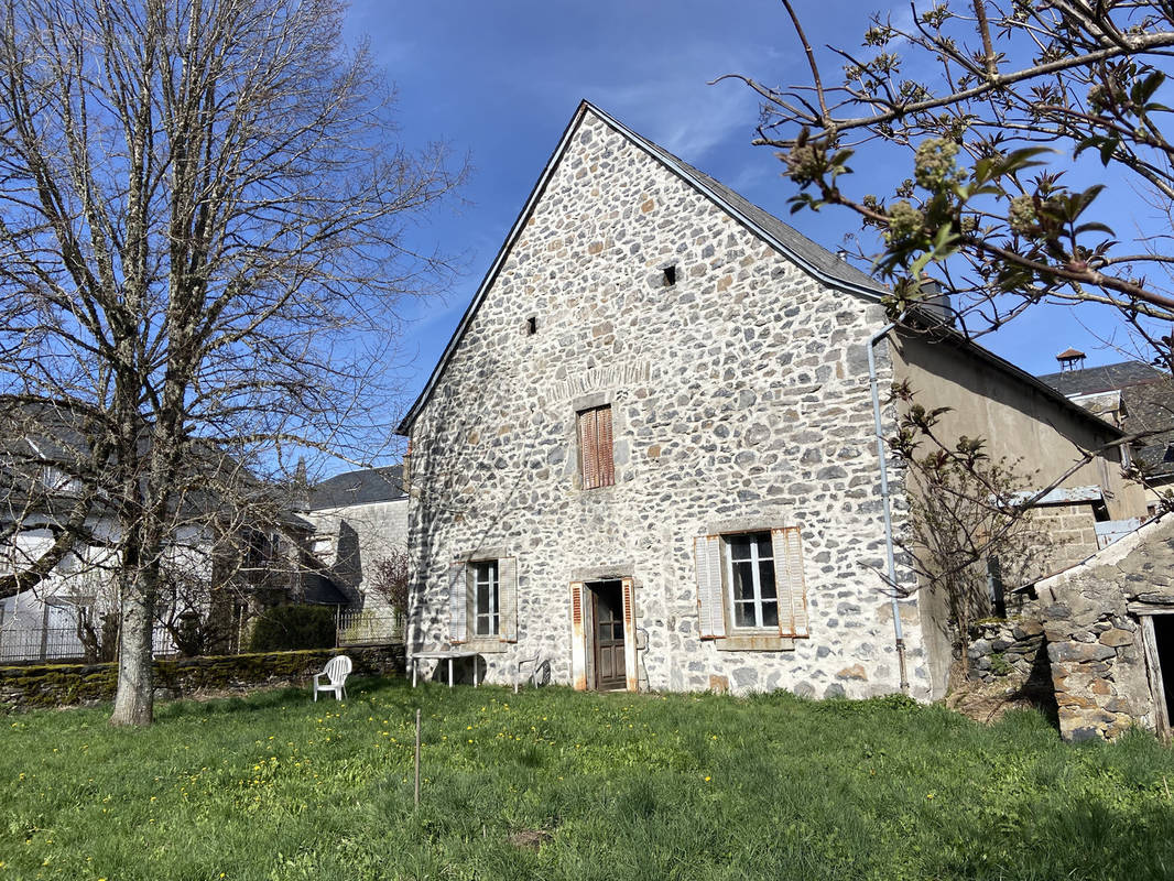 Maison à MARCENAT