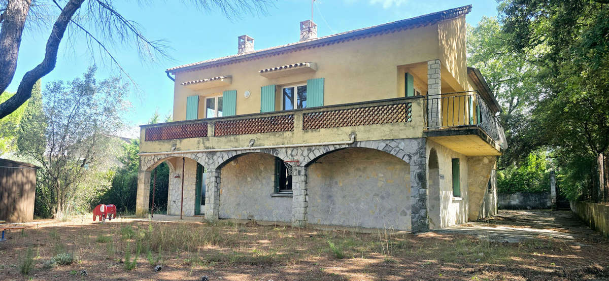 Maison à VAISON-LA-ROMAINE