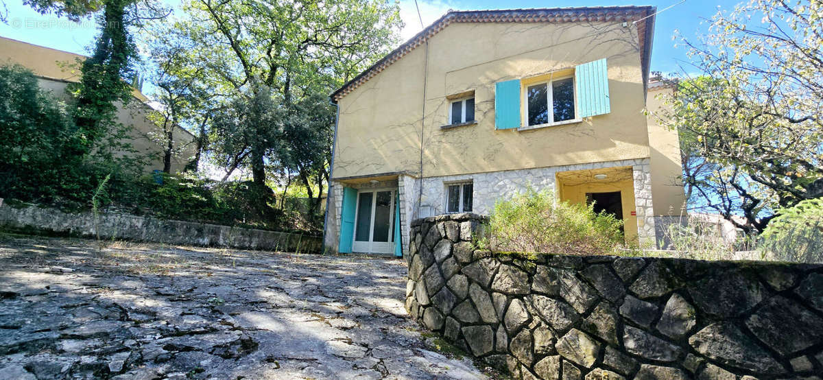 Maison à VAISON-LA-ROMAINE