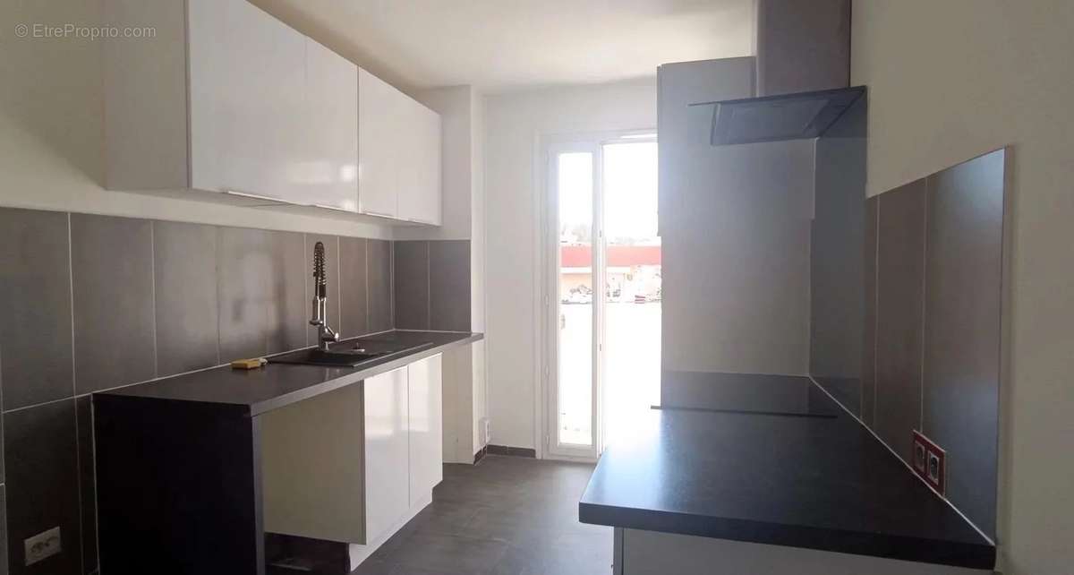 Appartement à VILLENEUVE-LOUBET