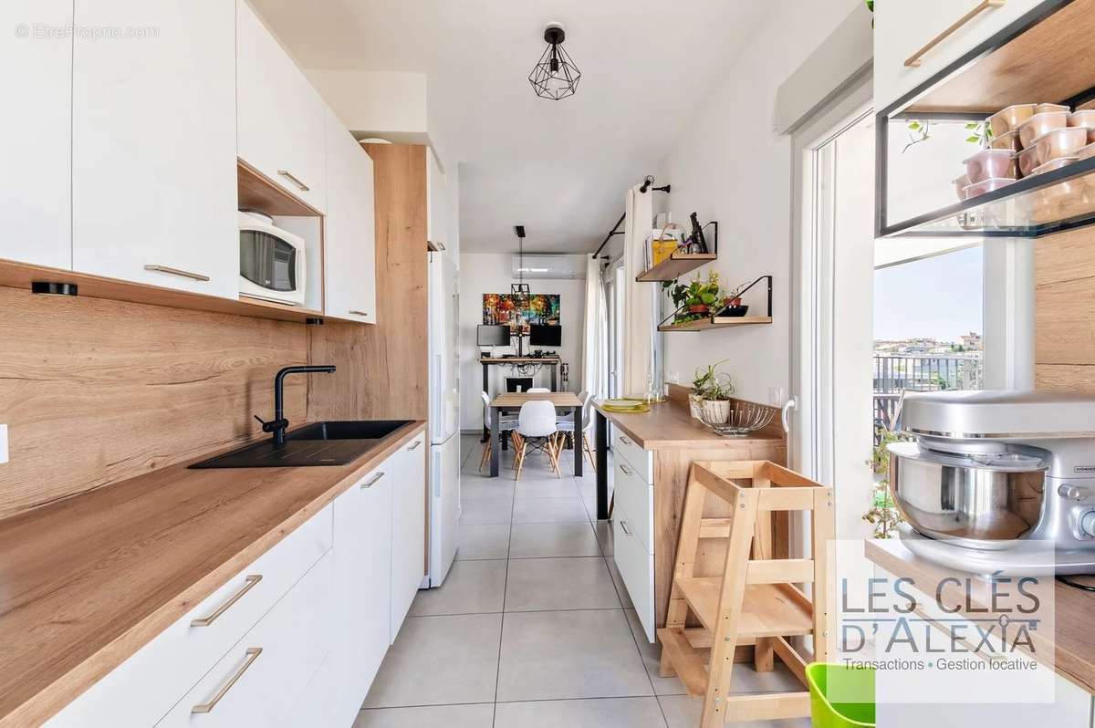 Appartement à LYON-8E