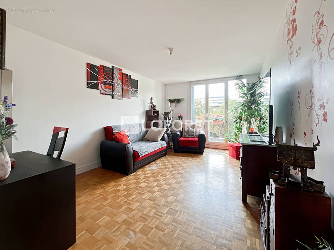 Appartement à MAISONS-ALFORT