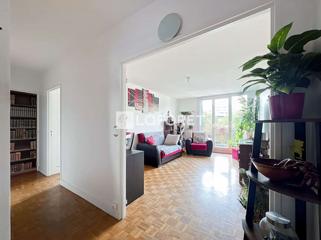 Appartement à MAISONS-ALFORT