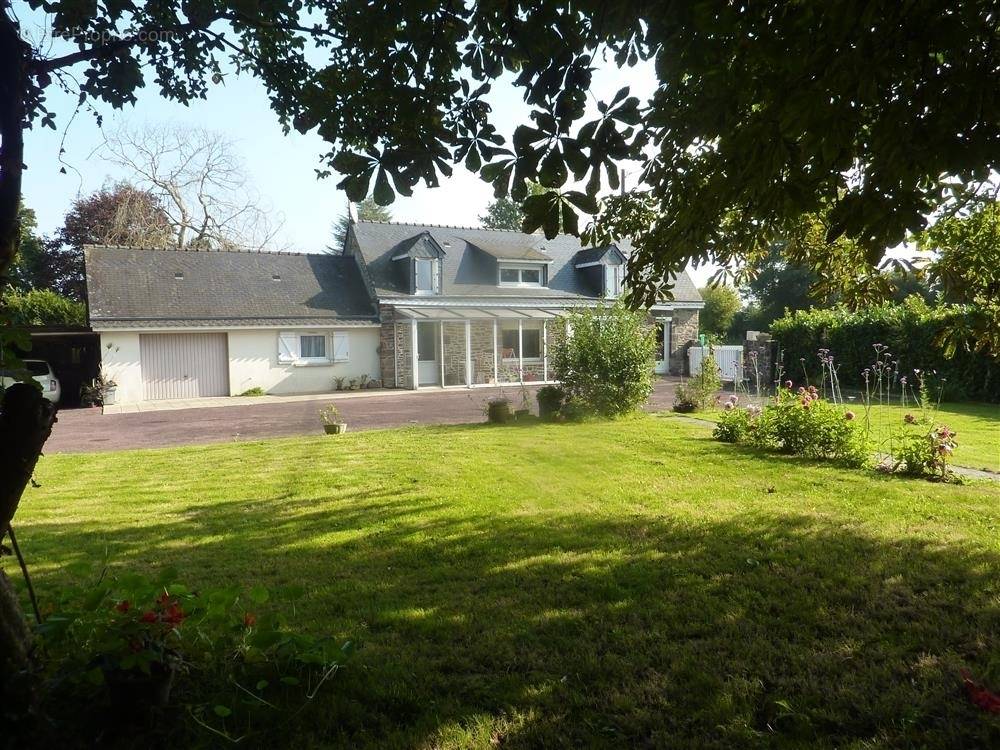 Maison à MAYENNE