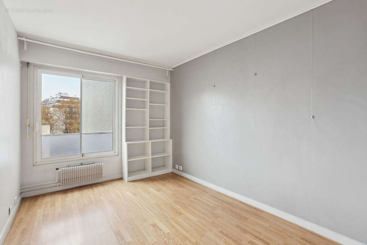 Appartement à PARIS-19E