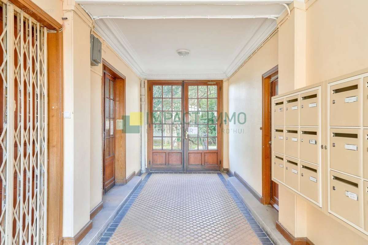 Appartement à COLOMBES