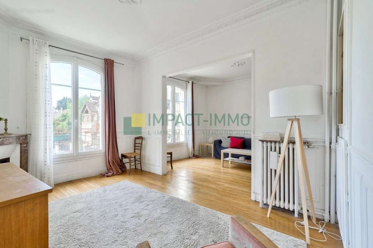 Appartement à COLOMBES